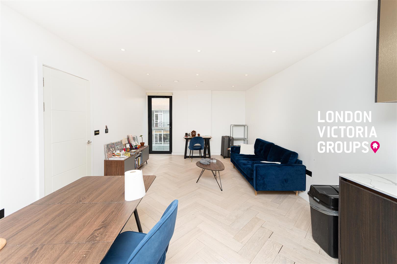 3 bed property in Luxe Tower, 12 Dock Street, London